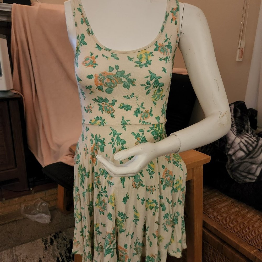 Sound & Matter sundress floral size small
